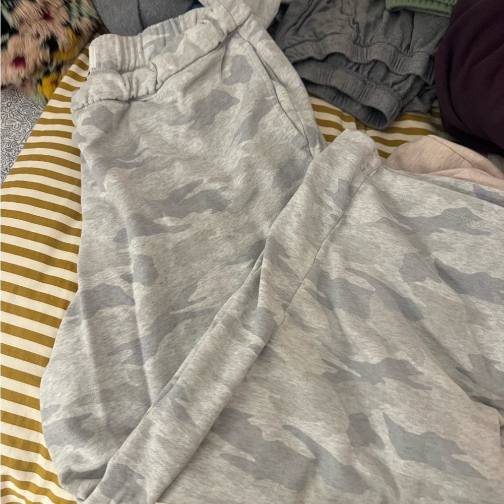 Gray Camo Jogger Pants - Picture 3 of 4